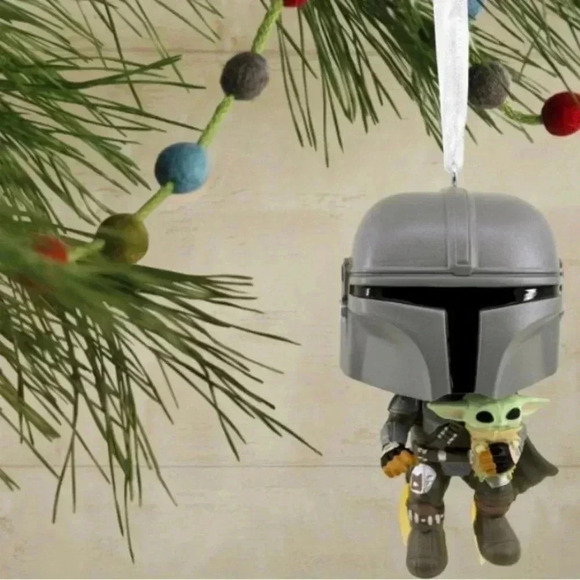 Hallmark Funko Pop Star Wars
The Mandalorian & Grogu ornament NIB 2022 C… - Picture 6 of 6
